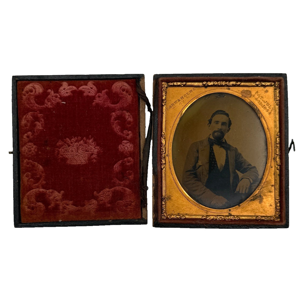 Ambrotype Distinguished Gentleman Dapper Suit NY Full Leather Case Split 1/6 Pl